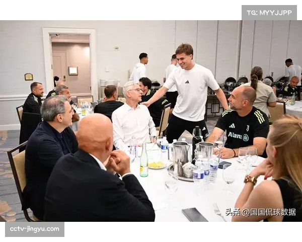 马赛主席朗格利亚否认将与主帅图多尔续约的传闻